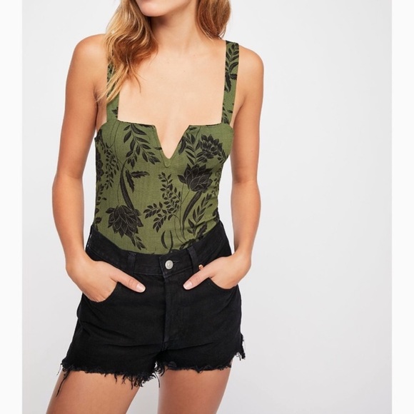 Free People | Tops | Free People Pippa Printed V Wire Leotard Bodysuit ...